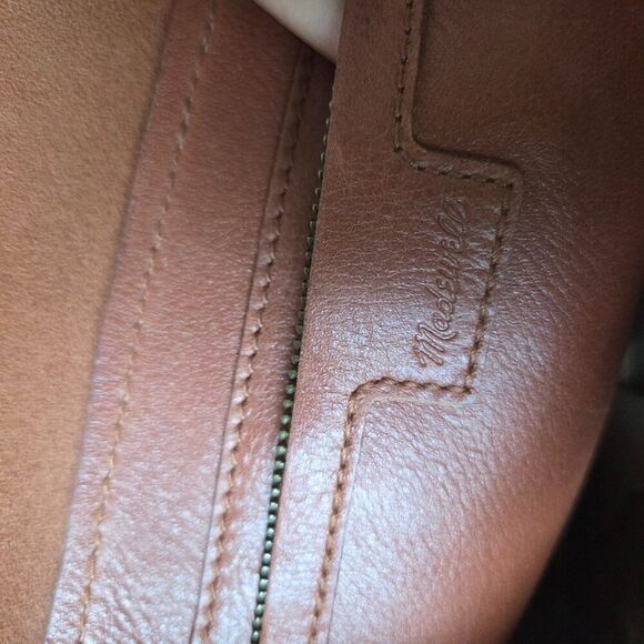 LIKE NEW MADEWELL ABC GOLD STAMPED GENUINE LEATHER SLING TOTE MED-LARGE - Picture 12 of 16